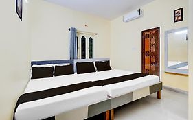 Hotel O Bluestar